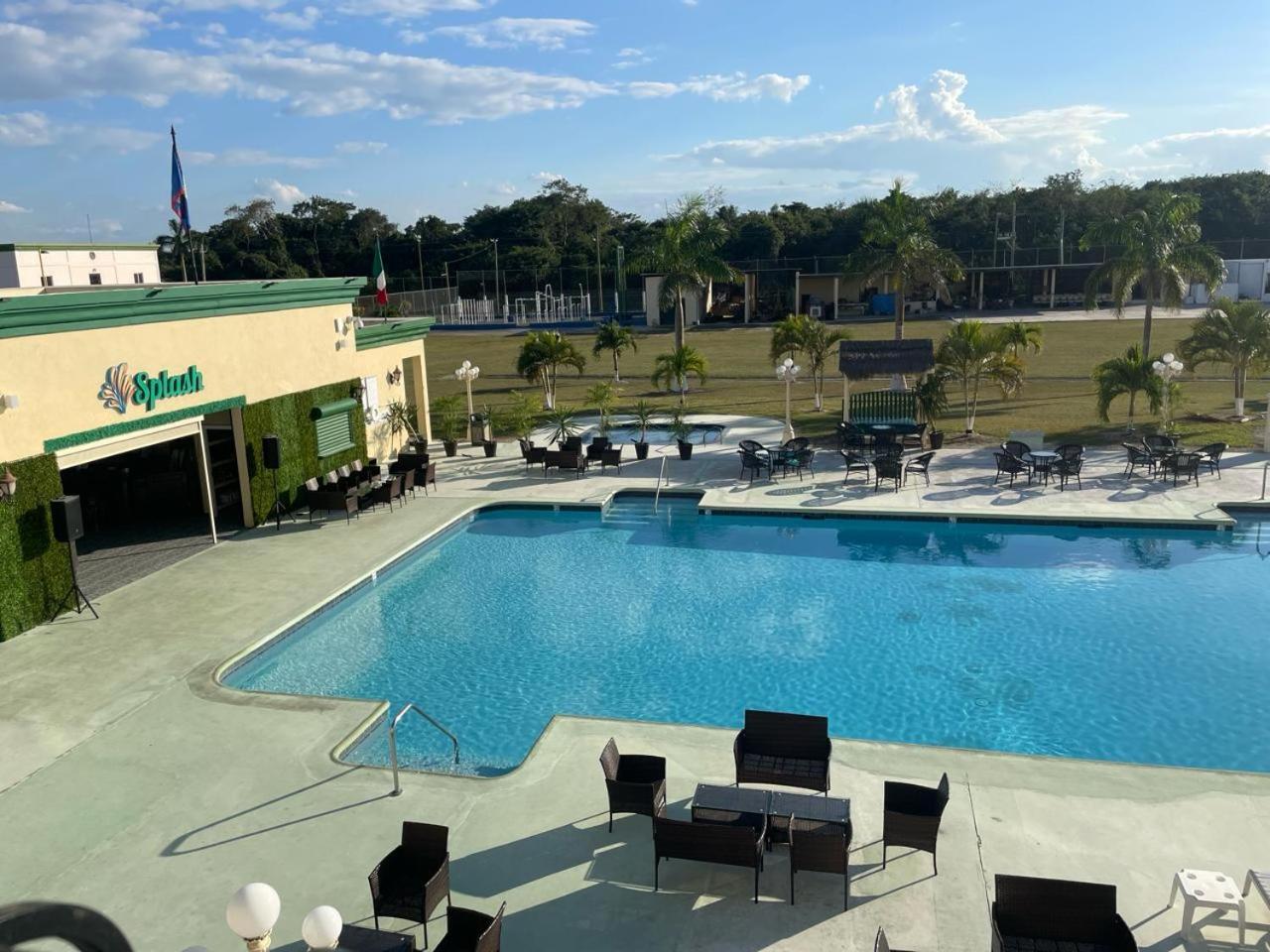 Princess Vegas Hotel & Casino Corozal Exterior photo